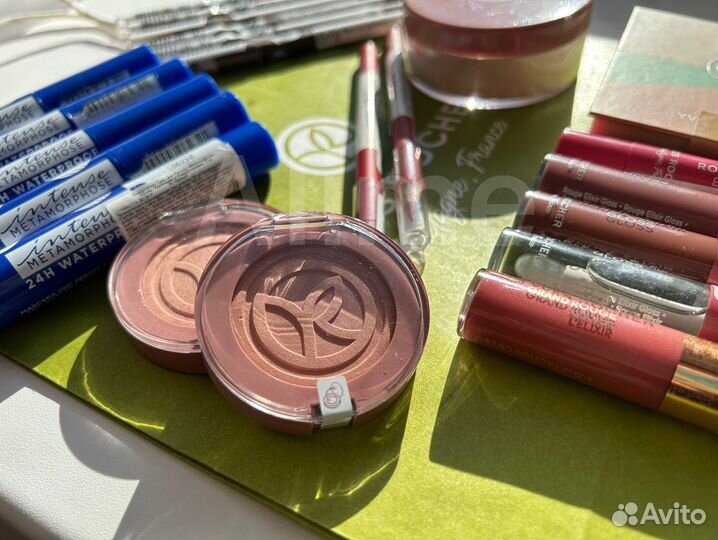 Декоративная косметика Ив Роше Yves Rocher