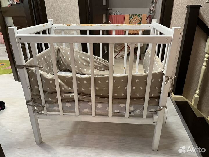 Детская кроватка