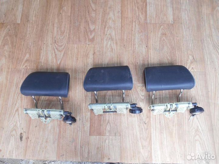 Подголовник заднего сиденья Mercedes Benz W210 E