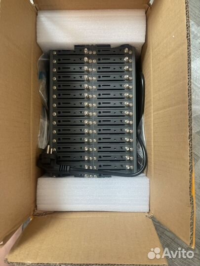 Симбанк с программным обеспечением на 32 порта