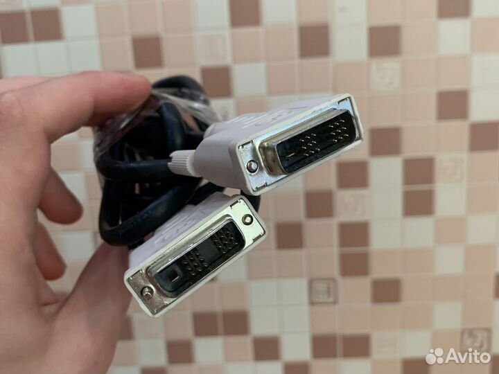 Кабель для компьютера DVI-D