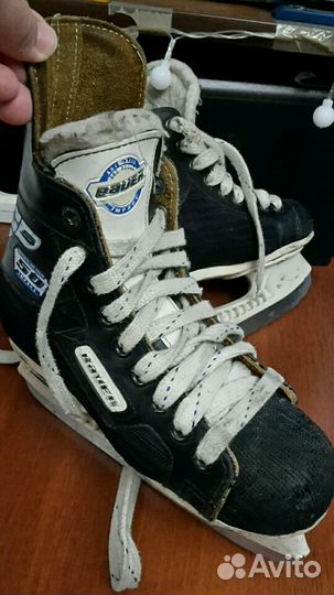 Коньки хоккейные