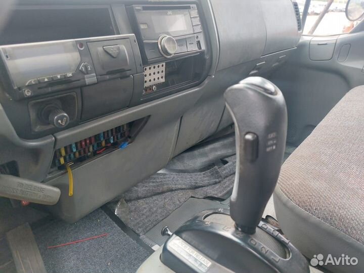 Mitsubishi Fuso Canter, 2001