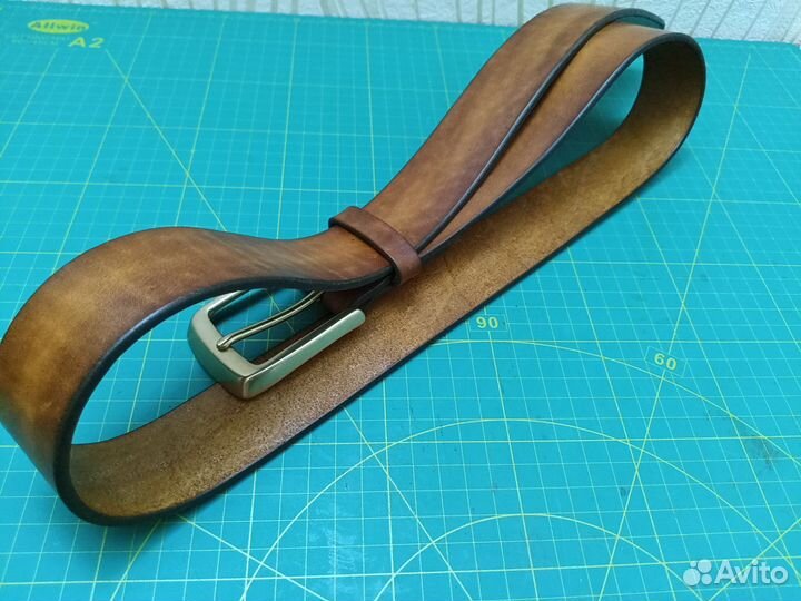 Мужской кожаный ремень ручной работы