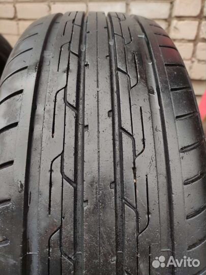 Triangle Protract TEM11 215/65 R16 98H