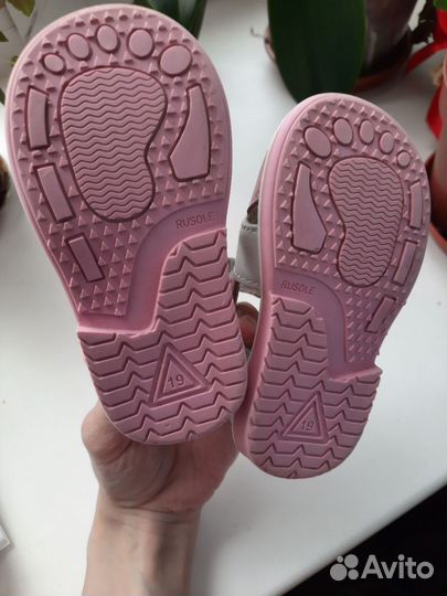 Сандалии для девочки 19р