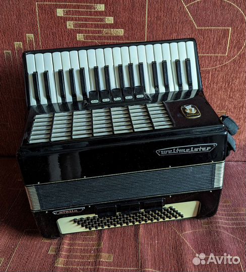 Аккордеон Weltmeister Stella