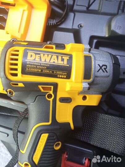 Гайковерт ударный аккумуляторный