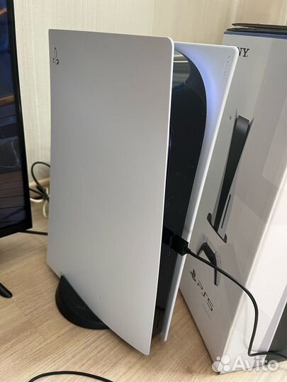 Sony PlayStation 5 CFI-1218A с дисководом