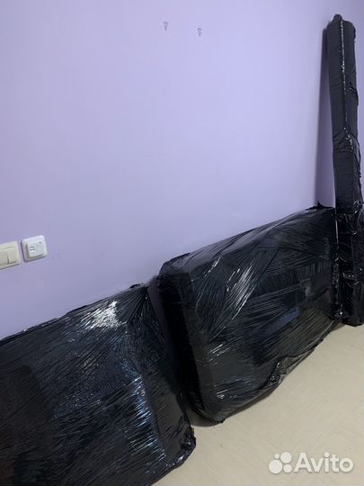 Детская кроватка с маятником