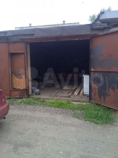 Гараж, > 30 м²