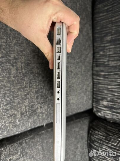 Apple MacBook Pro 17 2011