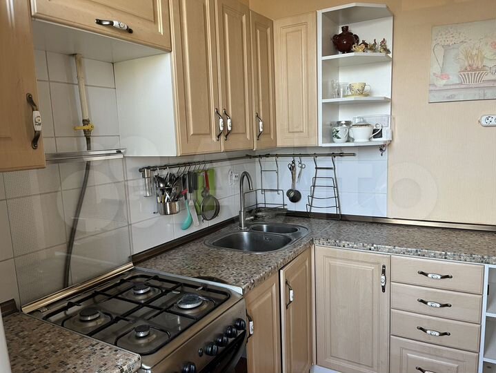 3-к. квартира, 75 м², 4/4 эт.