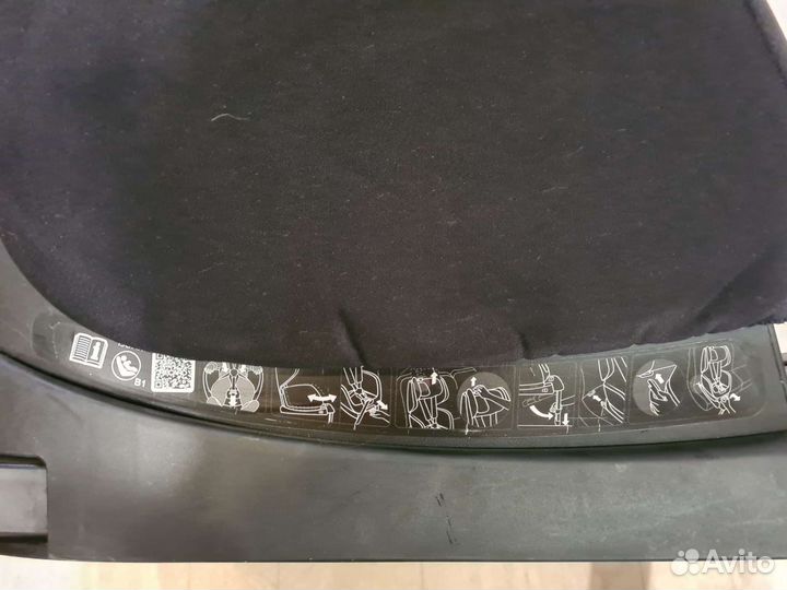 Автокресло детское Recaro Optiafix (9-18кг)