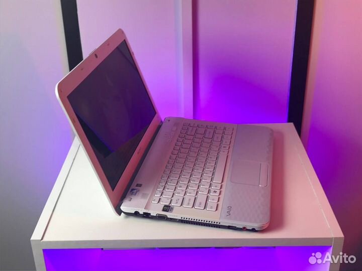 Ноутбук sony vaio: Intel/8gb/nvidia GeForce