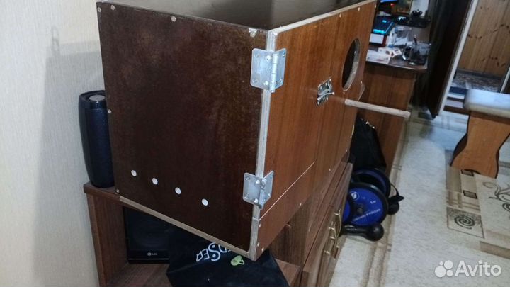 Гнездо для попугаев