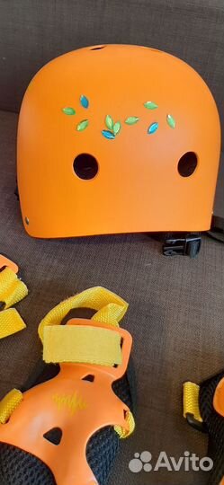 Шлем для роликов, скейта и др