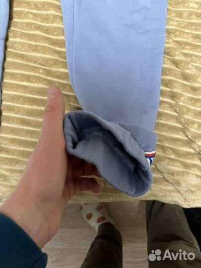 Мужской спортивный костюм