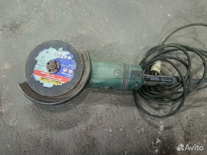 Makita ga 9030