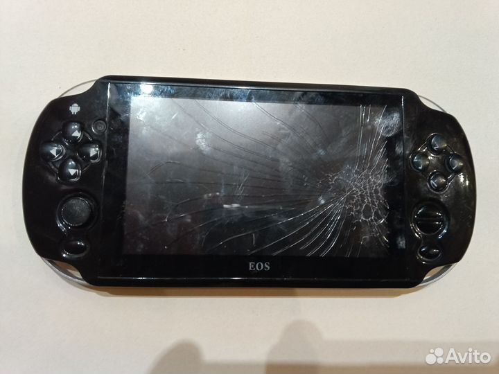 Игровая консоль