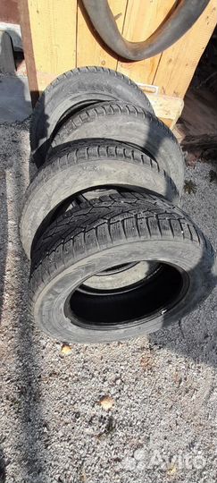 Nokian Tyres Hakkapeliitta 7 215/60 R16