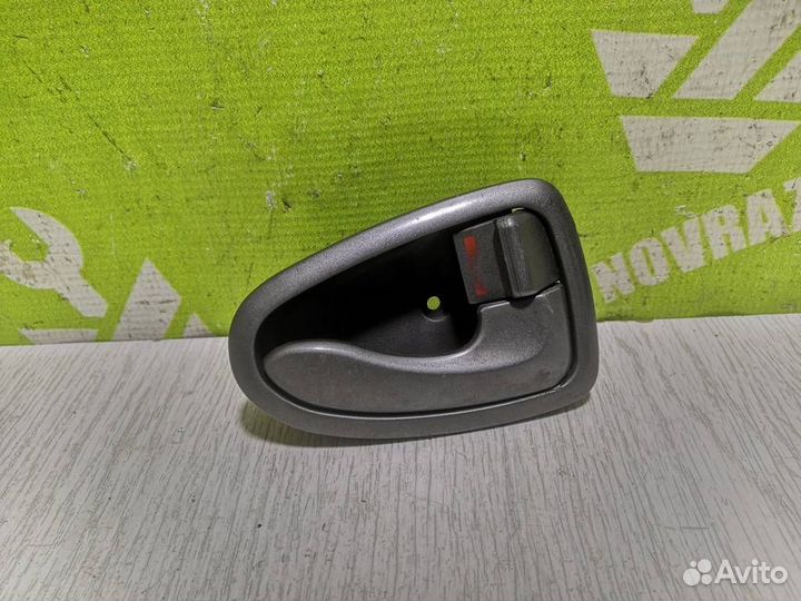 Ручка двери внутренняя правая Хендай Акцент 2