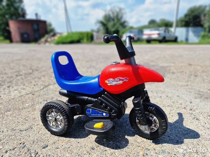 Детский электромобиль