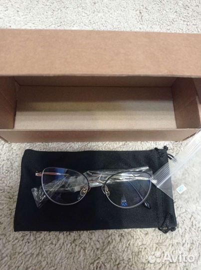 Очки с диоптриями -1