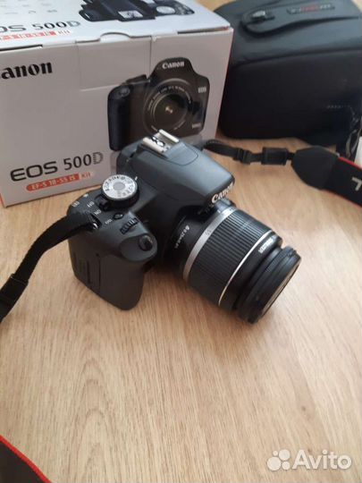 Компактный фотоаппарат