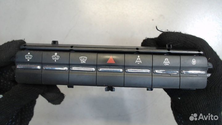 Кнопка аварийки Peugeot 5008, 2010