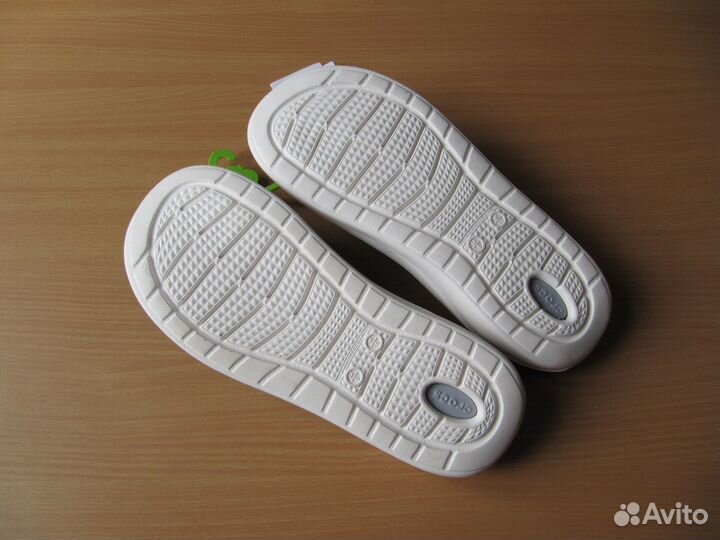 Сланцы Crocs M8 новые