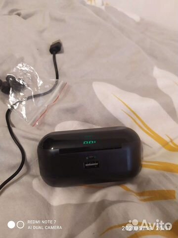 Без проводные наушники бу F 9