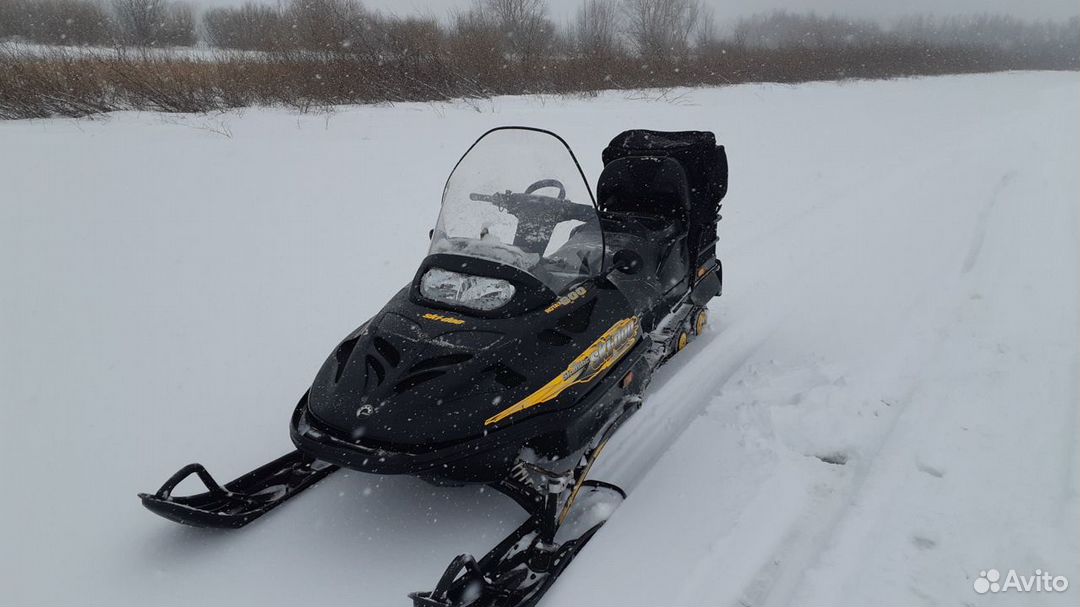 Bombardier ski-doo skandic SUV-600