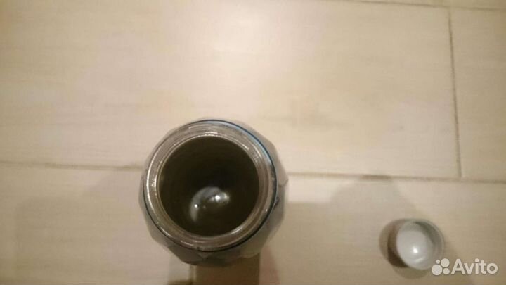 Термос для сохранения напитков холодными