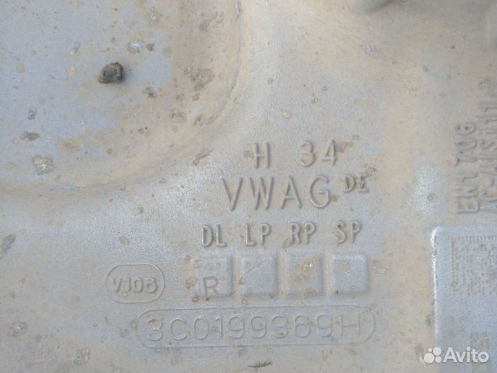 Подрамник передний Volkswagen Passat B6 B7