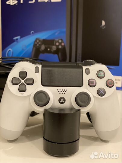 Sony playstation 4 pro 1tb 7208B