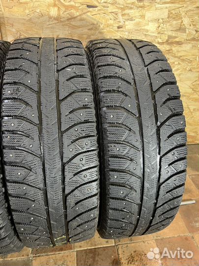 Bridgestone Ice Cruiser 7000 215/65 R16