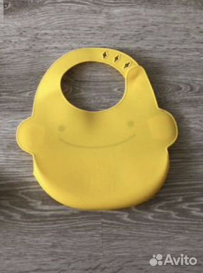 Нагрудник новый для кормления Skip Hop