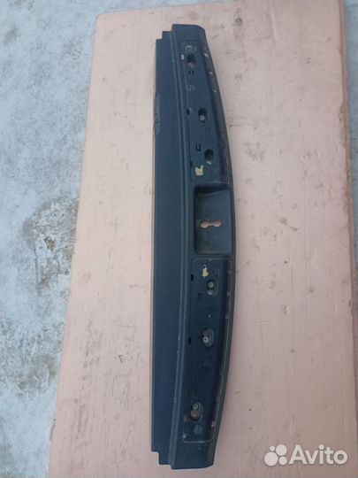 Накладка задней панели багажника ML w164 Mercedes