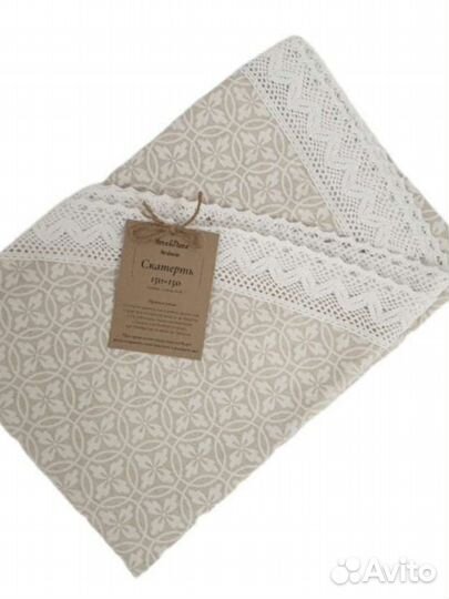 Скатерть с кружевом (круглая)