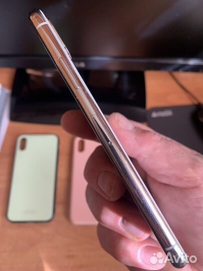 iPhone X, 256 ГБ