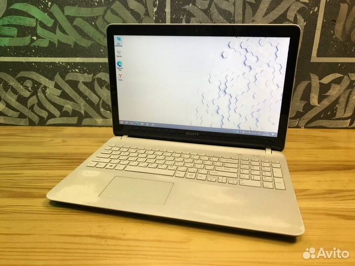 Красивый ноутбук Sony Core i5/GeForce/6Gb/SSD