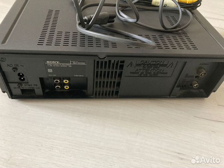 Видеомагнитофон Sony VHS