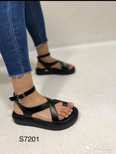Сандалии женские