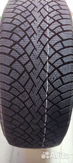 Nokian Tyres Hakkapeliitta R5 SUV 275/40 R21