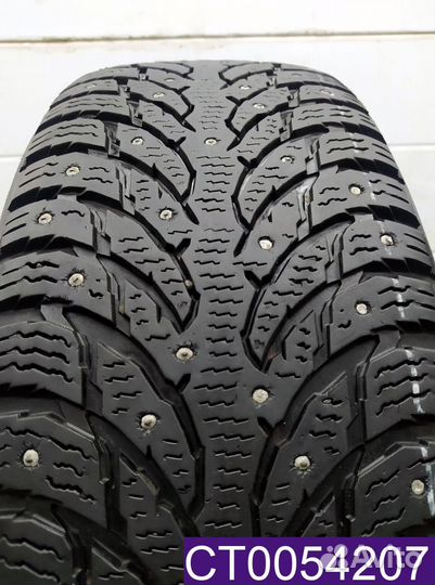 Nokian Tyres Hakkapeliitta 9 SUV 235/65 R18 96T