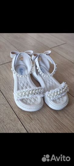 Босоножки для девочки