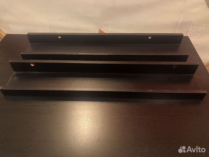 Черная полка для картин и фото IKEA 55 см