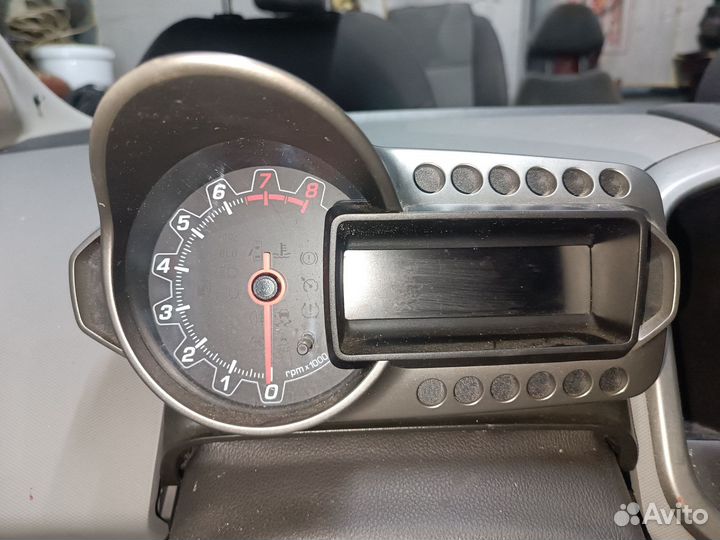 Панель приборов Chevrolet Aveo T300 1.6 AT