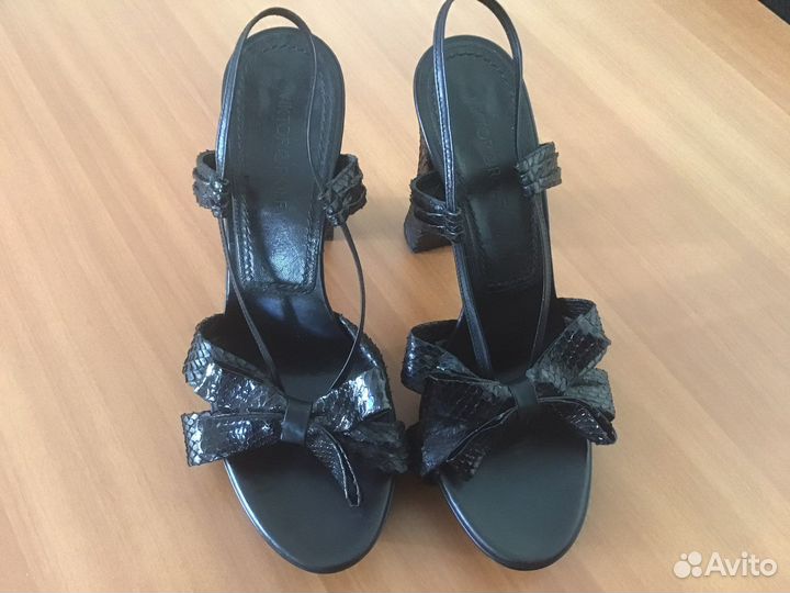 Босоножки Viktor & Rolf размер 38